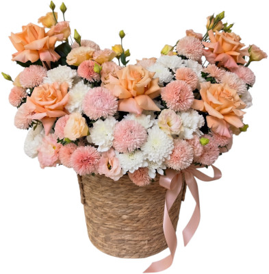 Композиция с розами и хризантемами «Персиковый закат»
